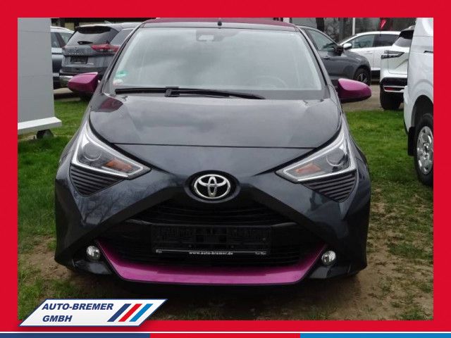 Aygo (X)