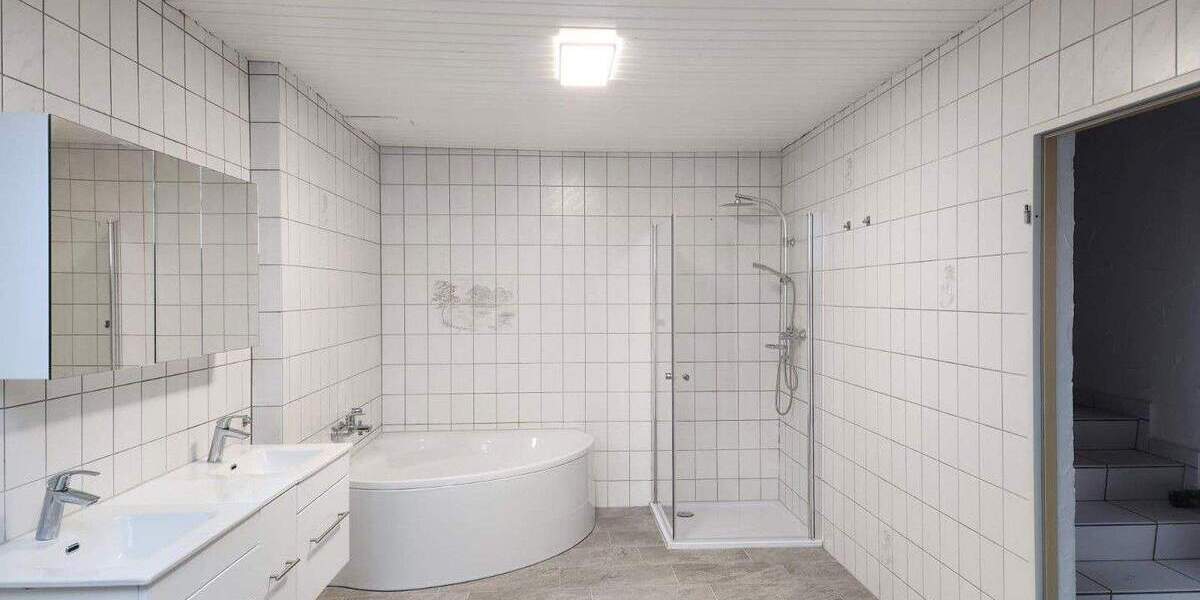 Doppelhaushälfte Rehlingen-Siersburg Oberesch - 6 Zimmer, 244 m&sup2;, 1.190&euro; | Angebot:25176430