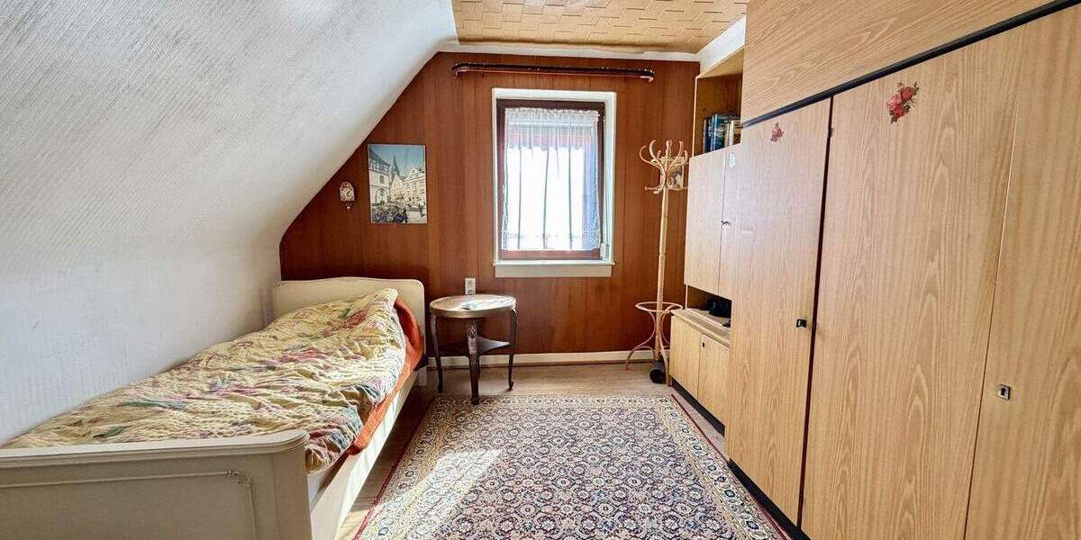 Einfamilienhaus Ottweiler - 6 Zimmer, 152 m&sup2;, 197.000&euro; | Angebot:25413261