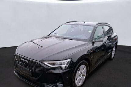 Audi e-tron 73.611 km 31.950 &euro; Hamburg 22047