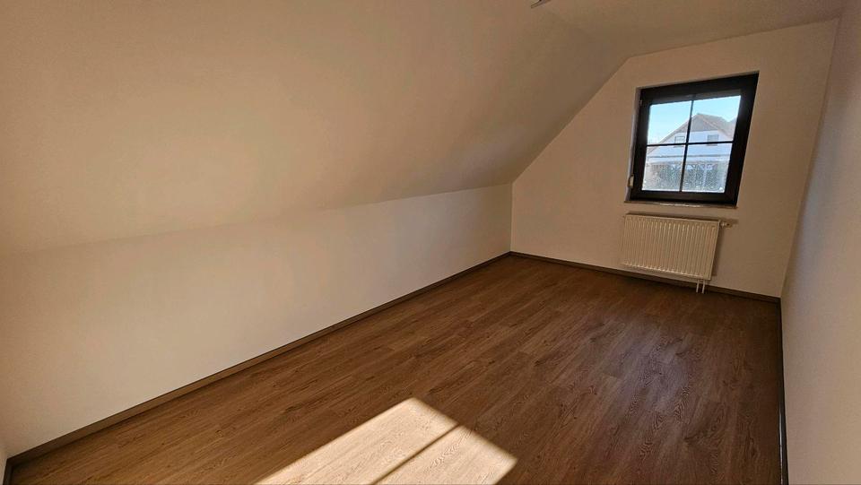 Einfamilienhaus Aschersleben - 4 Zimmer, 120 m&sup2;, 1.200&euro; | Angebot:26320901