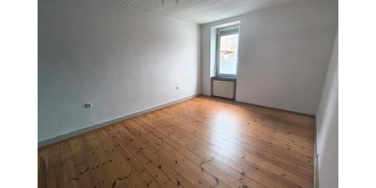 Erdgeschoßwohnung Neustadt an der Weinstraße - 3 Zimmer, 90 m&sup2;, 750&euro; | Angebot:25516759
