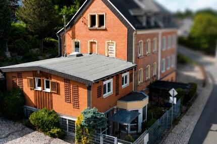 Haus Bad Lobenstein - 7 Zimmer, 130 m&sup2;, 259.000&euro; | Angebot:26905361