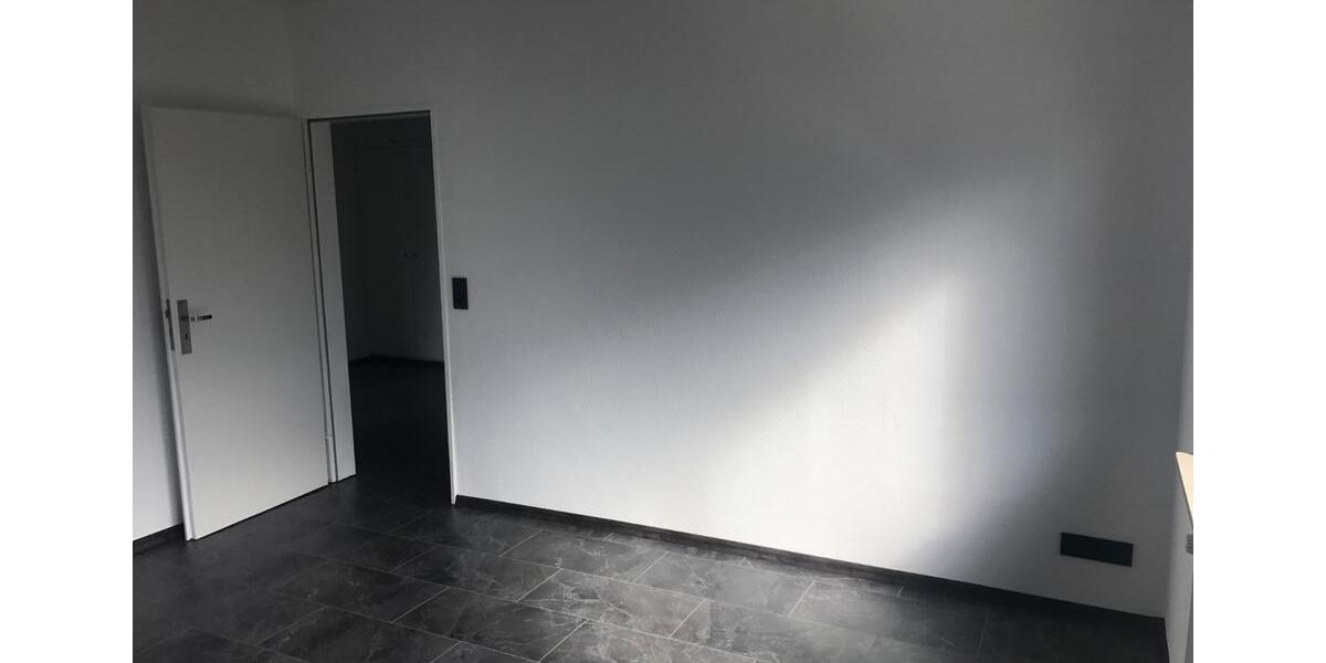 Etagenwohnung Korbach - 6 Zimmer, 125 m&sup2;, 249.000&euro; | Angebot:26762549