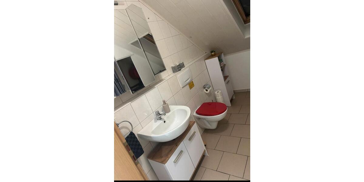 Dachgeschoßwohnung Westoverledingen - 3 Zimmer, 70 m&sup2;, 580&euro; | Angebot:25542299