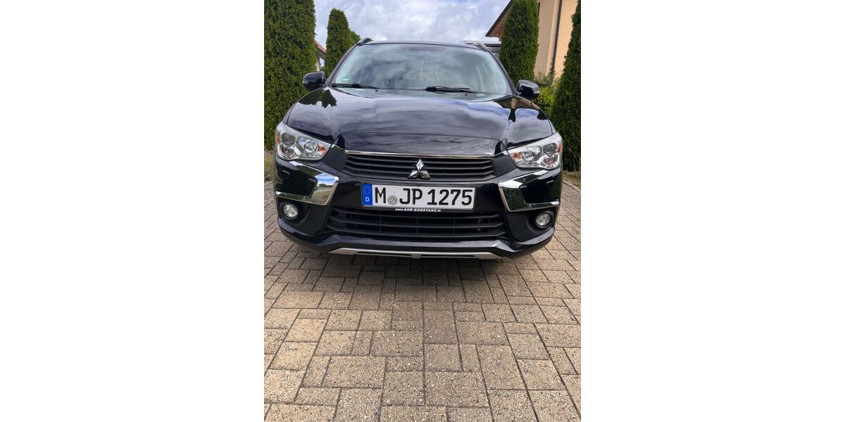 Mitsubishi ASX 92.000 km 11.600 &euro; München 81479