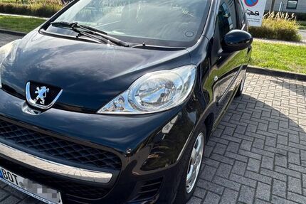 Peugeot 107 163.000 km 2.450 &euro; Bottrop 46240
