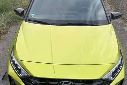 Hyundai i20 62.000 km 15.999 &euro; Wiesbaden 65197