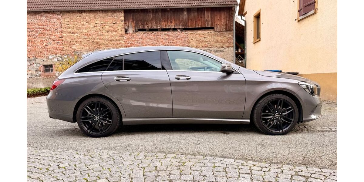 Mercedes-Benz CLA Shooting Brake 70.205 km 16.990 &euro; Gottenheim 79288