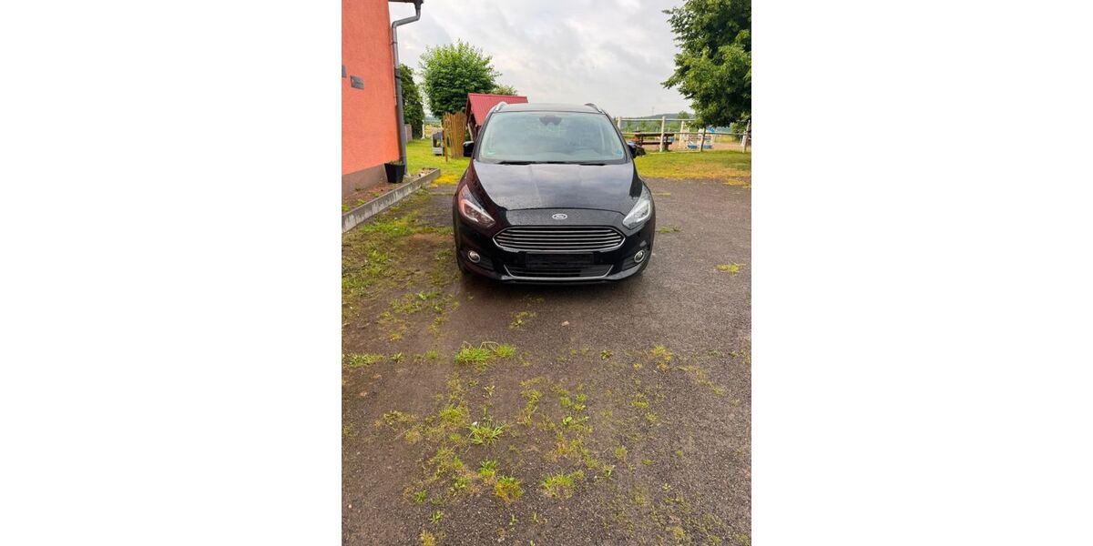 Ford S-Max 145.000 km 15.500 &euro; Neuzelle 15898