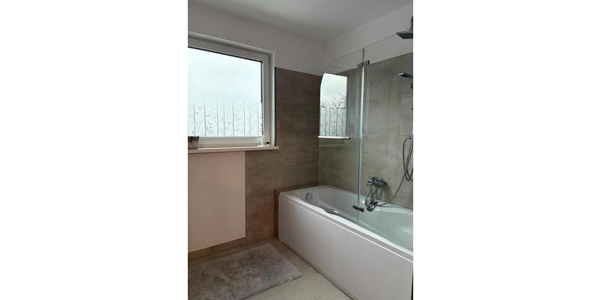 Dachgeschoßwohnung Neuhof - 3 Zimmer, 74 m&sup2;, 800&euro; | Angebot:25351557