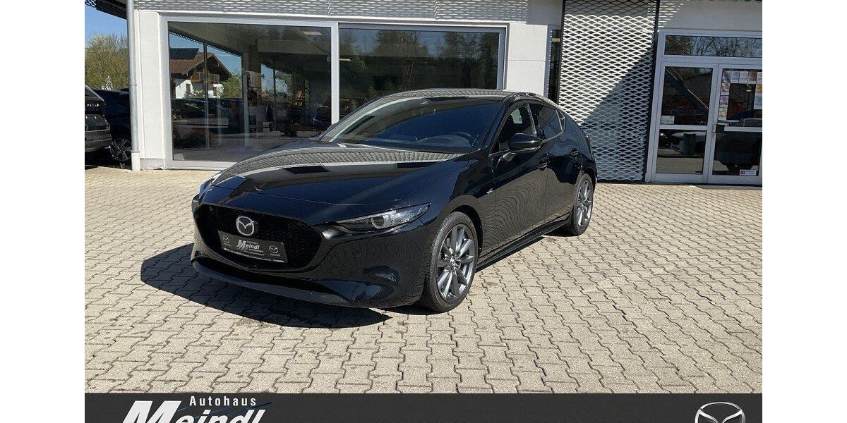 Mazda 3 24.684 km 21.390 &euro; Altenmarkt 83352