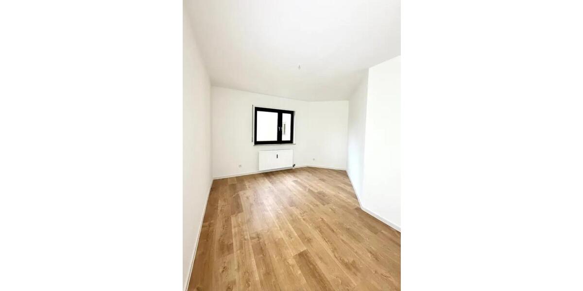 Etagenwohnung Tamm - 3.5 Zimmer, 98 m&sup2;, 1.100&euro; | Angebot:24536356