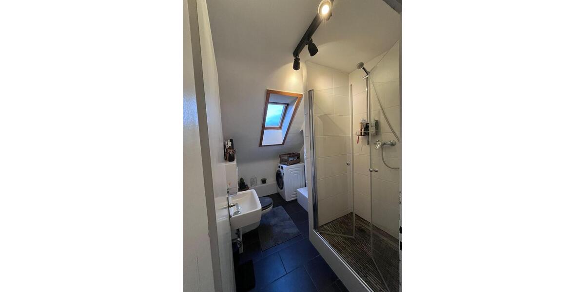 Dachgeschoßwohnung Hanau Großauheim - 3.5 Zimmer, 75 m&sup2;, 900&euro; | Angebot:24839413