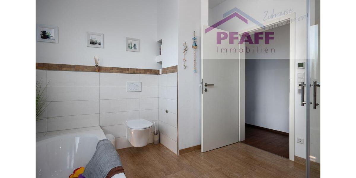Dachgeschoßwohnung Engen - 4 Zimmer, 160 m&sup2;, 1.550&euro; | Angebot:26346887