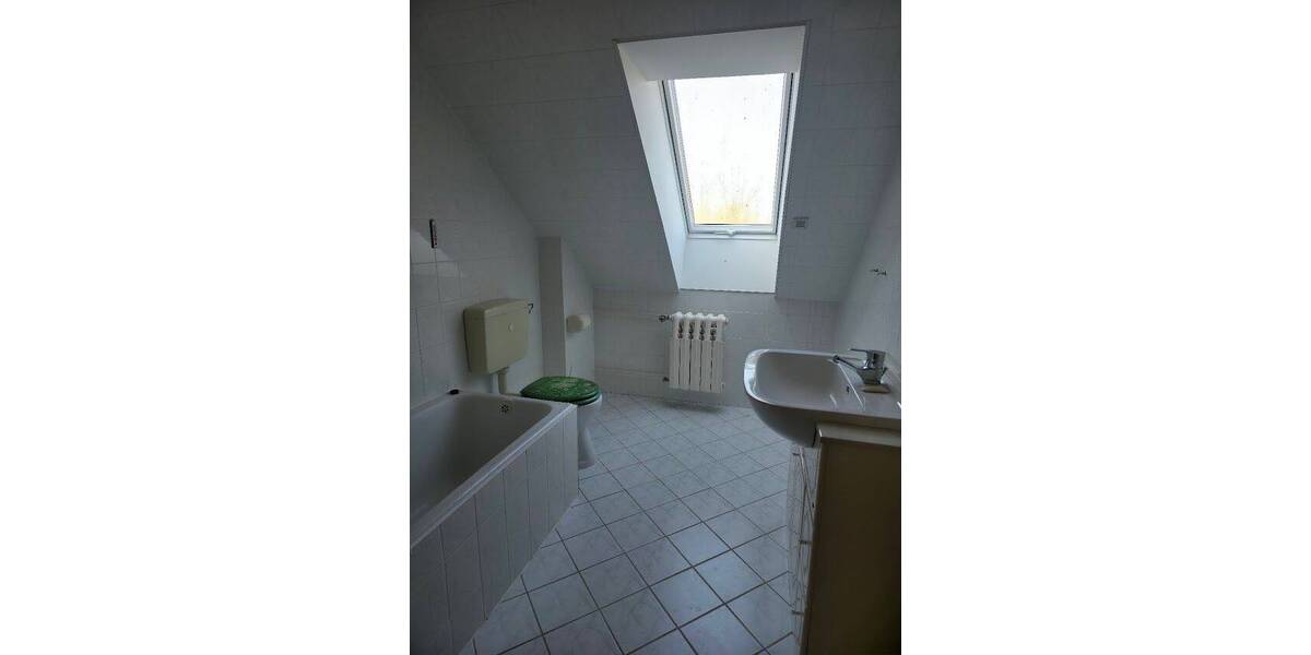 Einfamilienhaus Neuruppin OT Oberseehof Gnewikow - 7 Zimmer, 271 m&sup2;, 360.000&euro; | Angebot:26695813