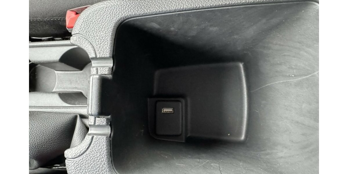 Opel Astra Klima Navi Temp CarPlay GARANTIE 28.000 km 28.000 km 14.500 &euro; Erftstadt 50374