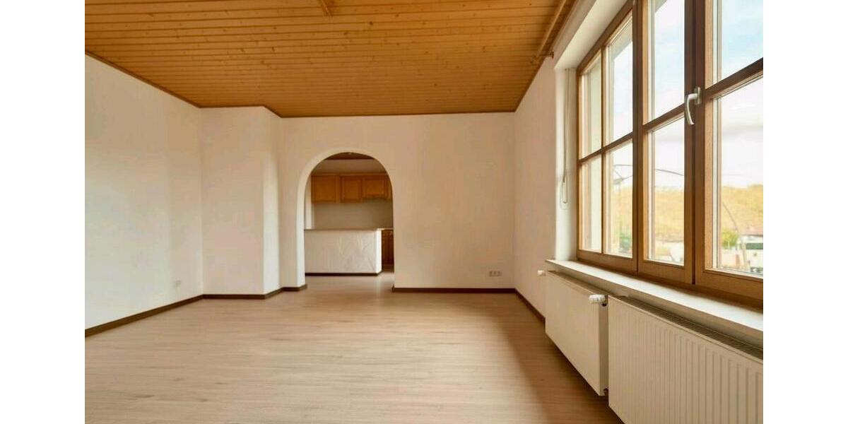 Etagenwohnung Krombach - 4.5 Zimmer, 150 m&sup2;, 1.310&euro; | Angebot:26403672