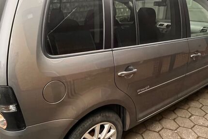 VW Touran 160.615 km 5.450 &euro; Bochum 44805