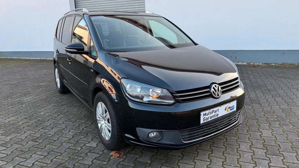 VW Touran 182.388 km 6.880 &euro; Berlin 13088