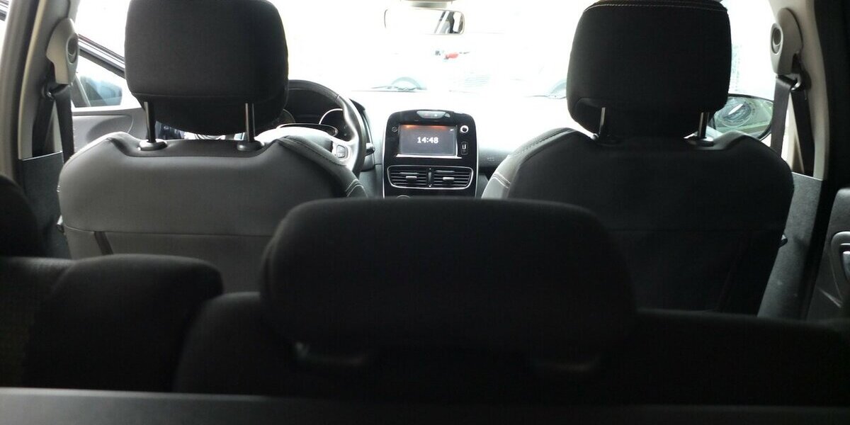 Renault Clio EXPRESSION NAVI PARCTRONIC START-STOP 118.021 km 7.680 &euro; Köln 50858