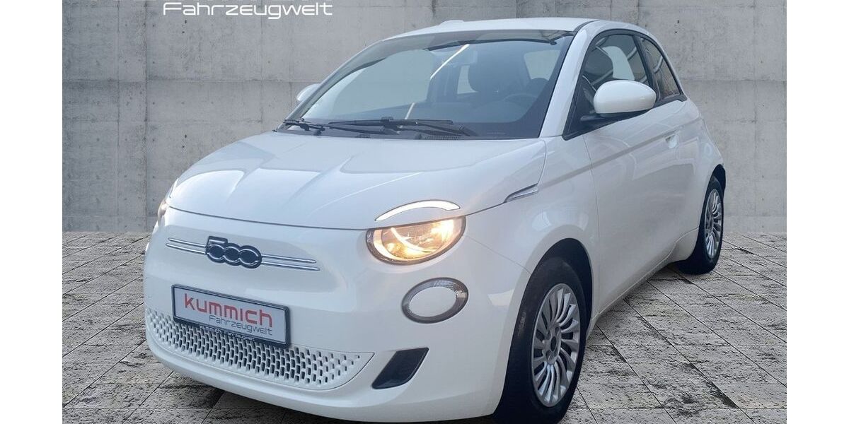 Fiat 500e 27.872 km 16.900 &euro; Fürth 90765