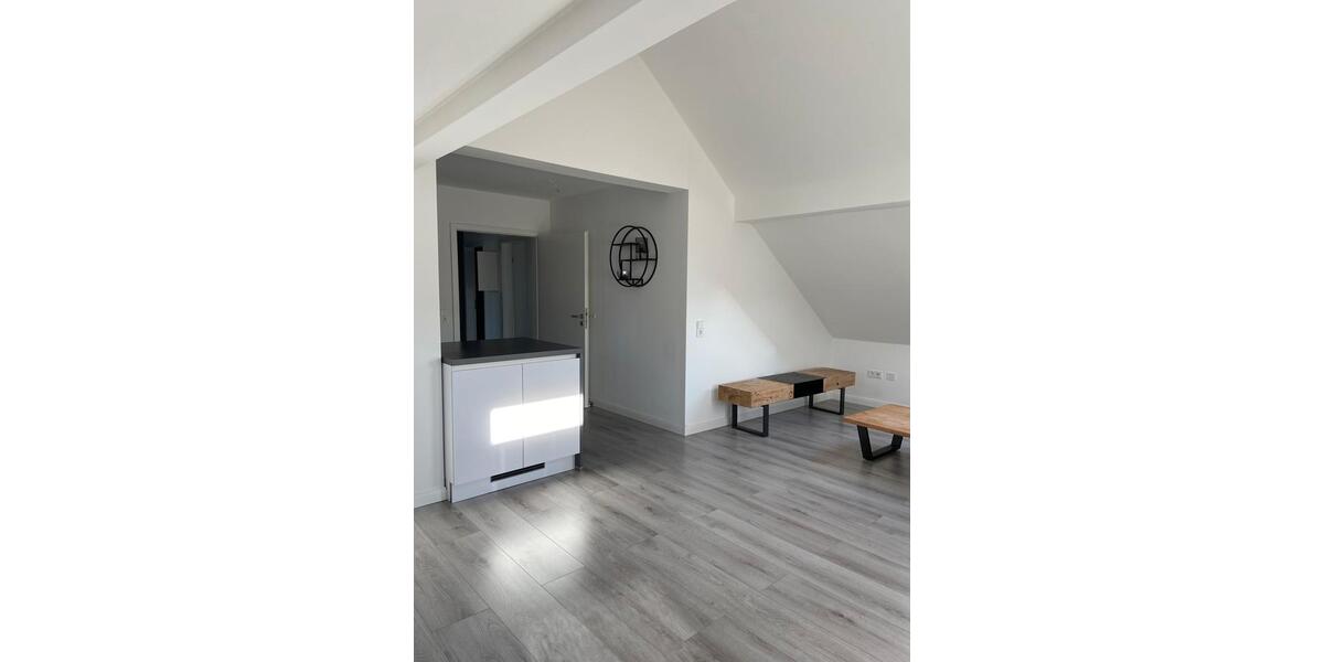 Dachgeschoßwohnung Herborn - 4 Zimmer, 100 m&sup2;, 245.000&euro; | Angebot:26845219