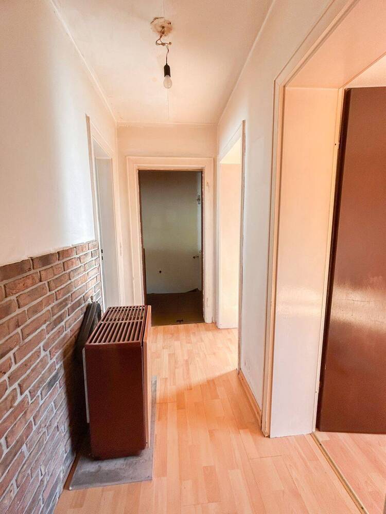 Einmalige Gelegenheit: Zweifamilienhaus mit Garten und Garage in Übach-Palenberg