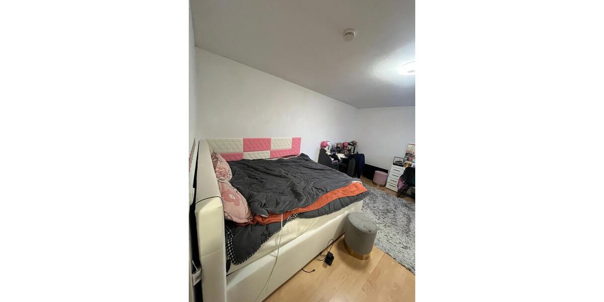 Dachgeschoßwohnung Plattling - 2 Zimmer, 63 m&sup2;, 160.000&euro; | Angebot:24319084