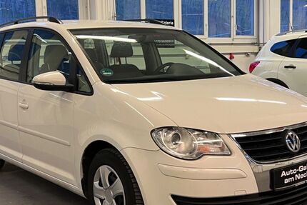 VW Touran 215.000 km 2.990 &euro; Esslingen 73728