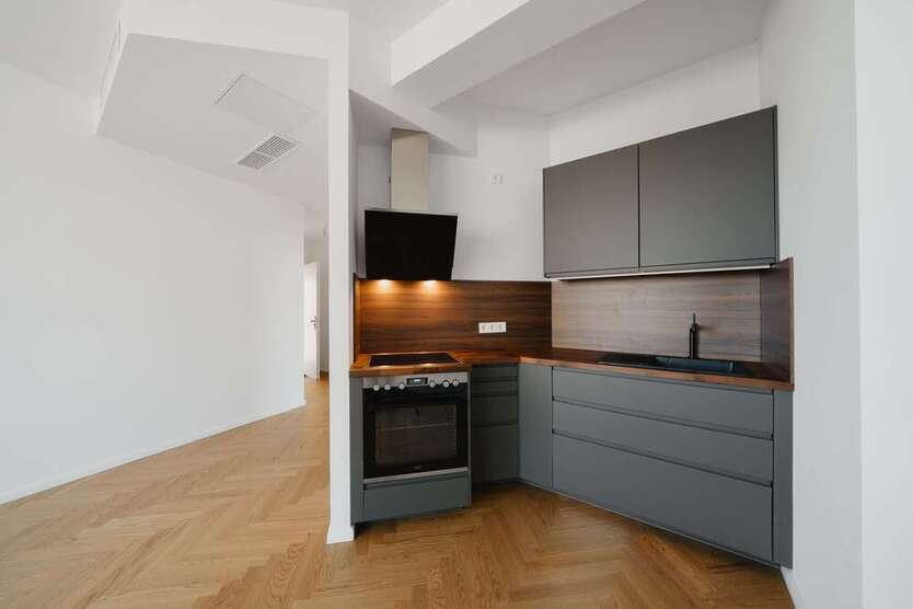 Wohnung zum Mieten in Berlin 1.949 € 56.23 m²