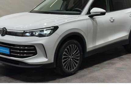 VW Tiguan 28.470 km 36.780 € Herzberg 04916