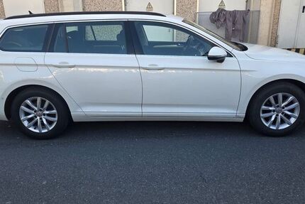 VW Passat Variant