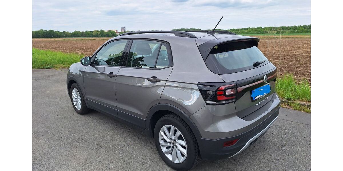 VW T-Cross 22.000 km 17.800 &euro; Braunschweig 38124