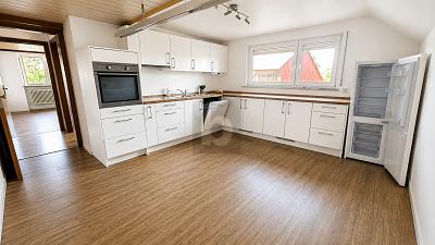 3 WOHNEINHEITEN IN TRAUMHAFTER HANGLAGE - Mehrfamilienhaus, Wohnhaus Stühlingen | Angebot:27077177