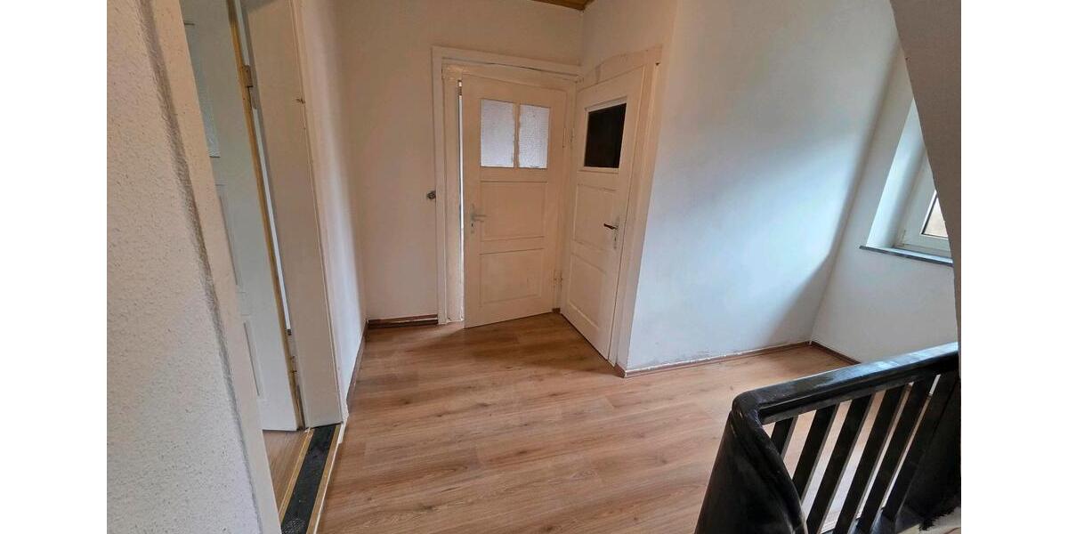 Reihenhaus Teuschnitz - 6 Zimmer, 145 m&sup2;, 920&euro; | Angebot:26113060