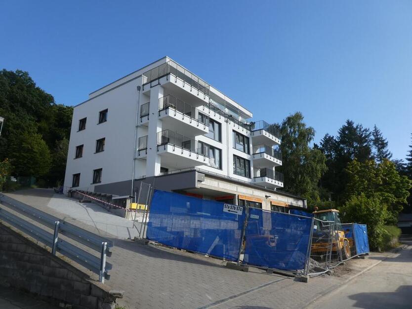 Moderne Wohnung mit Weitblick im Energiesparhaus in ruhiger Lage im Grünen