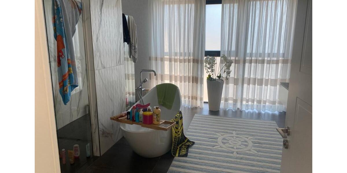 Einfamilienhaus Nümbrecht - 6 Zimmer, 380 m&sup2;, 750.000&euro; | Angebot:26891234