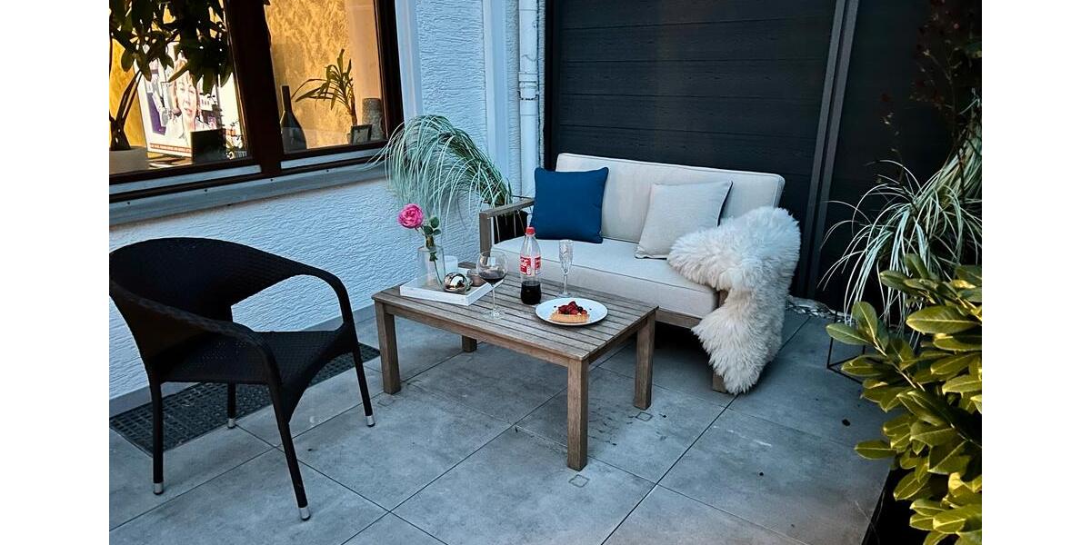 Reihenhaus Bad Schwalbach - 7 Zimmer, 250 m&sup2;, 1.500&euro; | Angebot:25539659