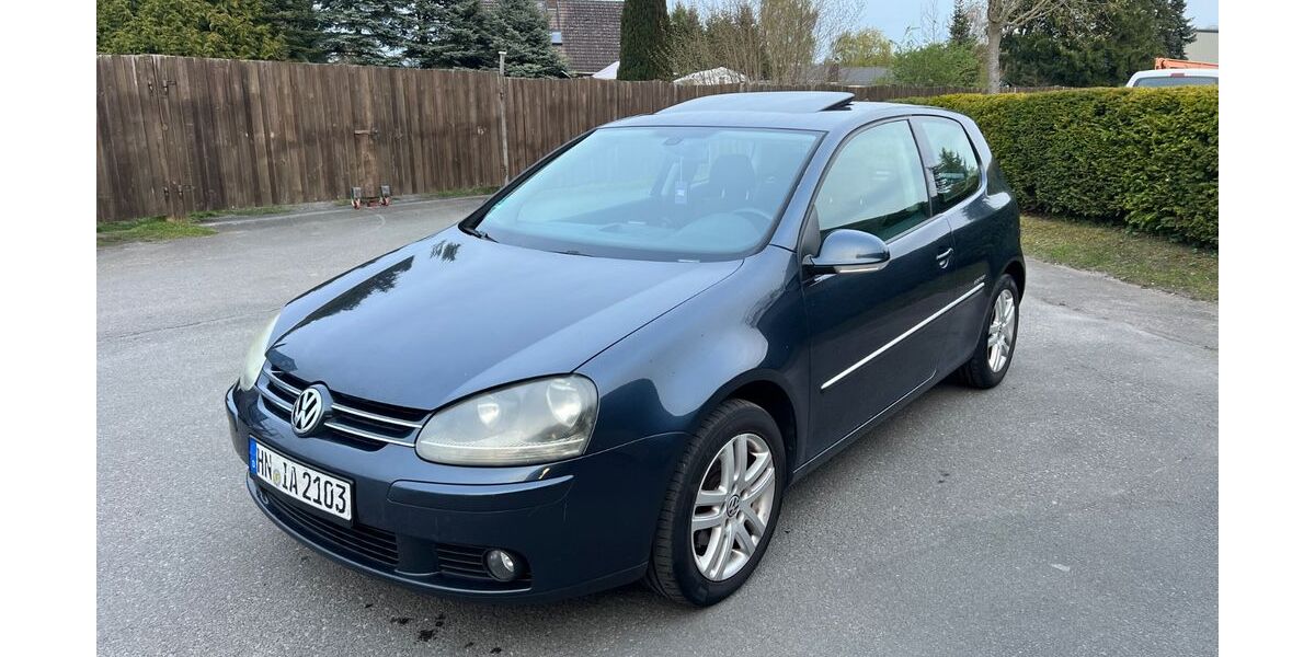 VW Golf 123.000 km 3.000 &euro; Faßberg 29328