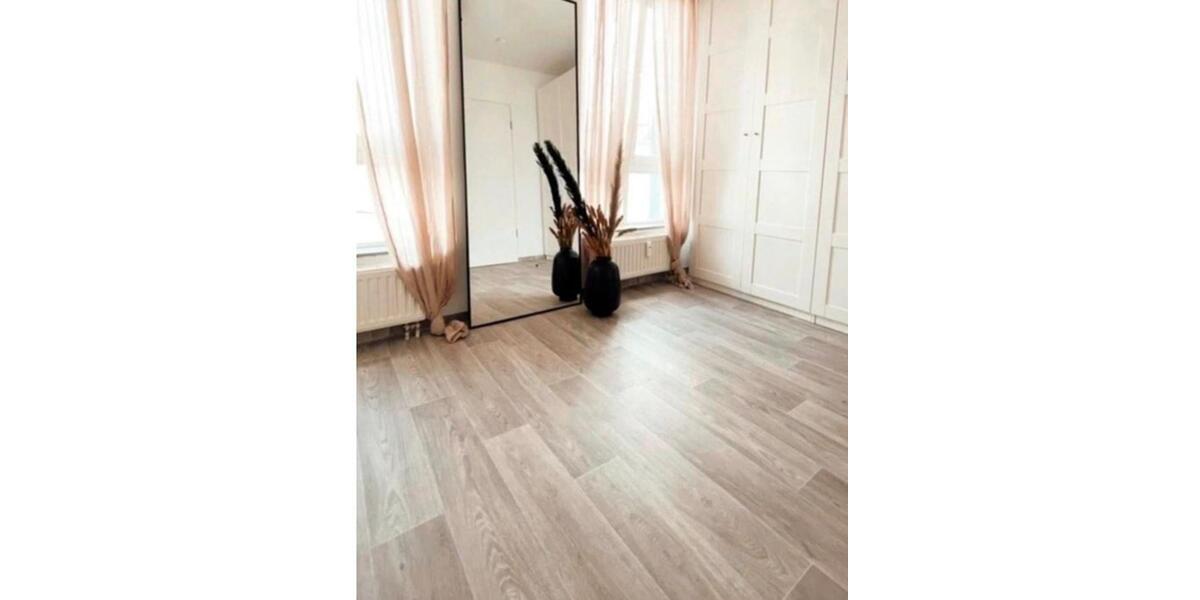 Dachgeschoßwohnung Cottbus - 3 Zimmer, 90 m&sup2;, 950&euro; | Angebot:25378951