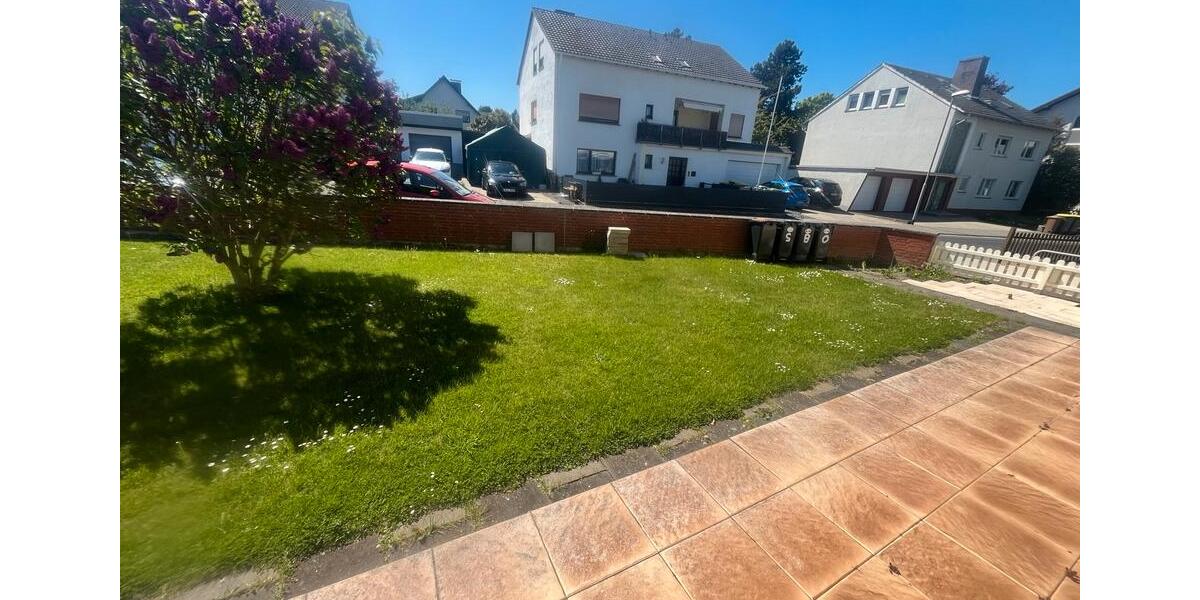 Erdgeschoßwohnung Rheinbach - 3 Zimmer, 100 m&sup2;, 1.200&euro; | Angebot:26311912