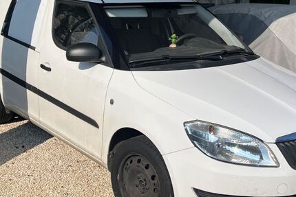 Skoda Praktik 130.000 km 2.200 &euro; Oberweißbach 98744