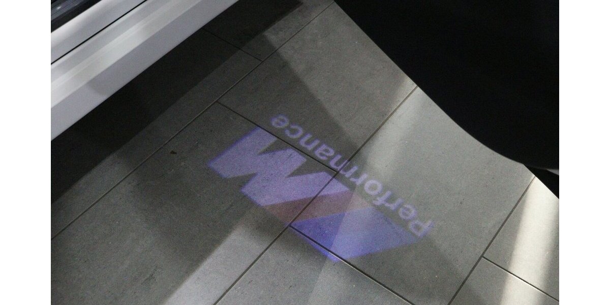 BMW X1 sDrive 18d M-SPORT SHADOW PANORAMA, LED, H/K 186.000 km 17.444 &euro; Hamm 59077