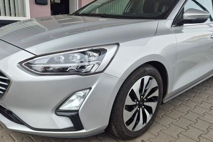 Ford Focus 92.800 km 13.900 &euro; Büdingen 63654