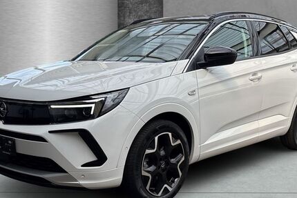 Opel Grandland (X) 33.519 km 23.490 &euro; Hamburg 22529