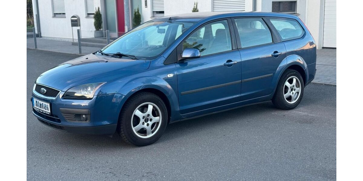 Ford Focus 140.000 km 2.950 &euro; Bischofsheim 65474
