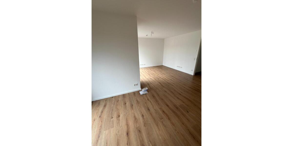 Erdgeschoßwohnung Bestensee - 4 Zimmer, 100 m&sup2;, 1.550&euro; | Angebot:25498400