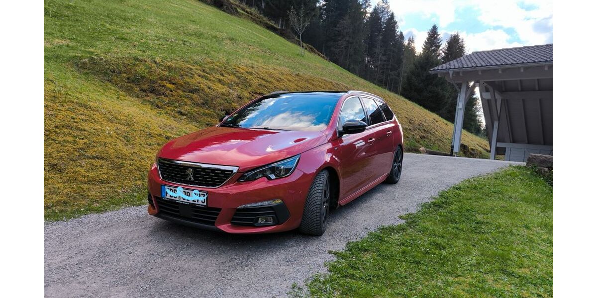 Peugeot 308 138.450 km 11.750 &euro; Bad Rippoldsau-Schapbach 77776