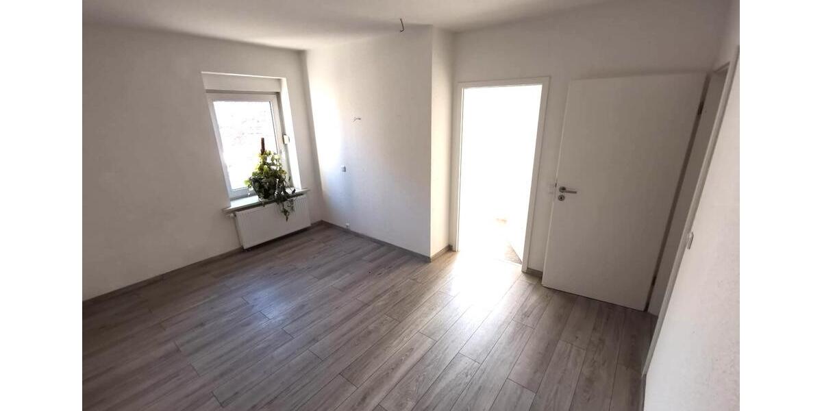 Hochparterre Löwenberger Land - 3 Zimmer, 75 m&sup2;, 560&euro; | Angebot:24842178